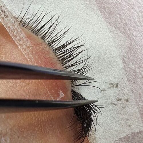 Extension de cils de proche