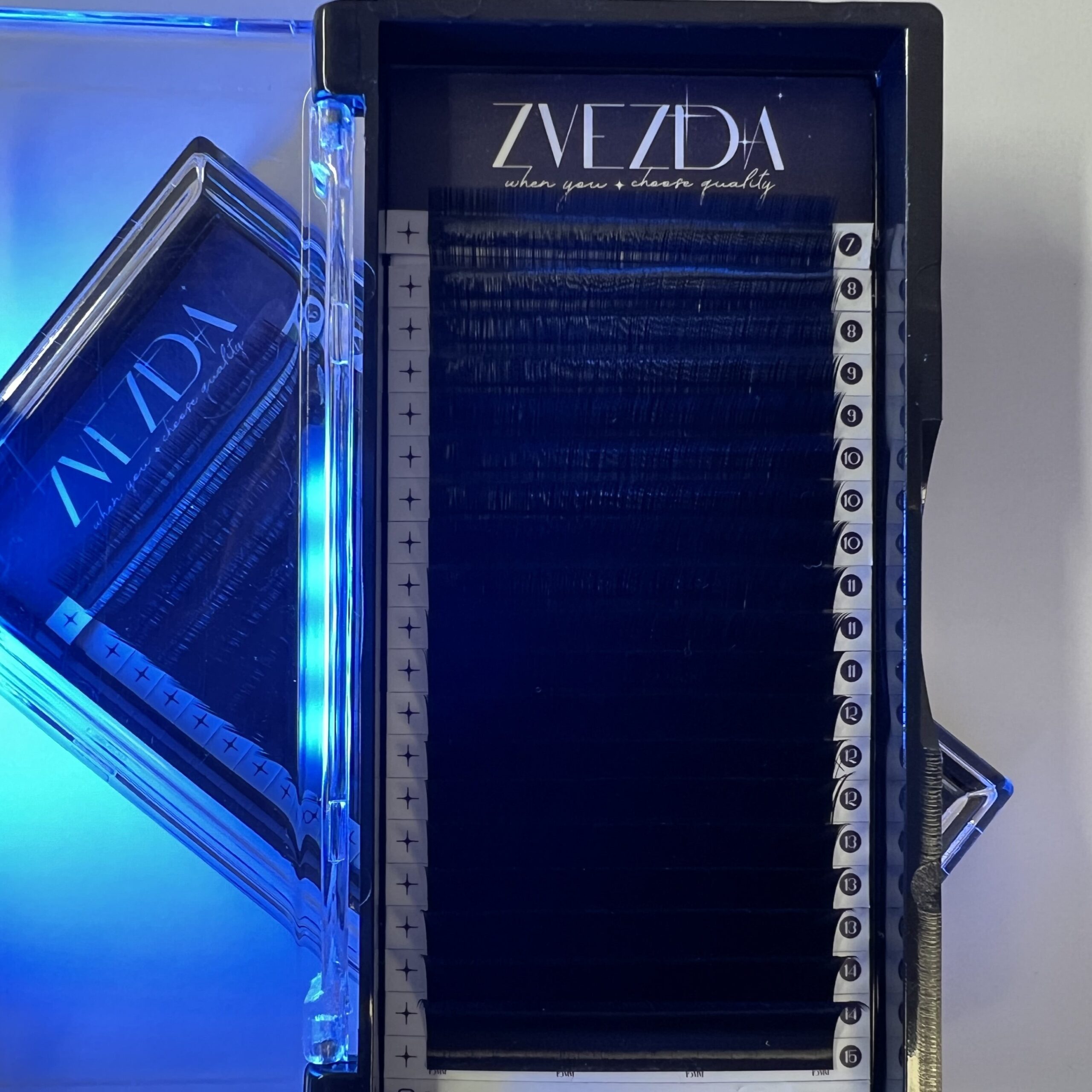 Palette d'extensions de cils Zvezda Easy fan noir, 20 lignes mix, avec des cils légers et faciles à poser